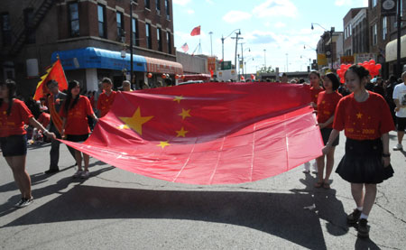 China Day parade in Chicago celebrates 60th anniversary of PRC