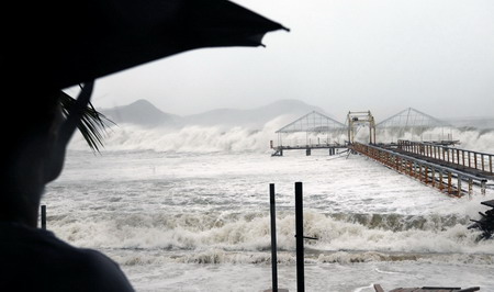 Typhoon Kestana shaves south China province