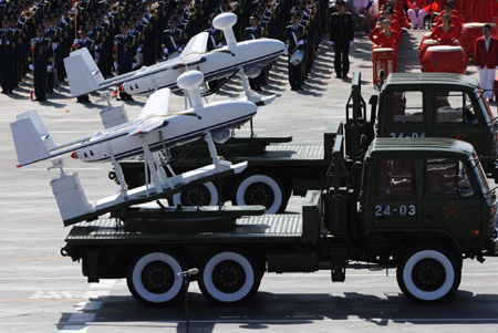 New weapons displayed during the 60th anniversary parade