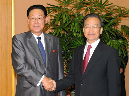 Wen meets DPRK counterpart on bilateral ties