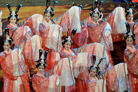 Opera Turandot debuts at Bird's Nest