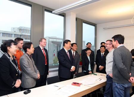 Chinese VP visits Chinese Culture Center in Berlin