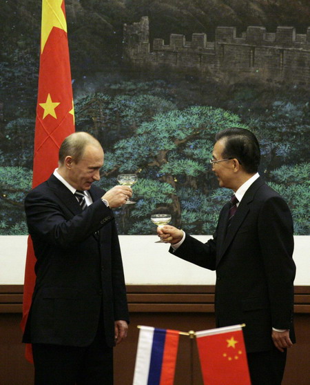Chinese premier meets Russian PM