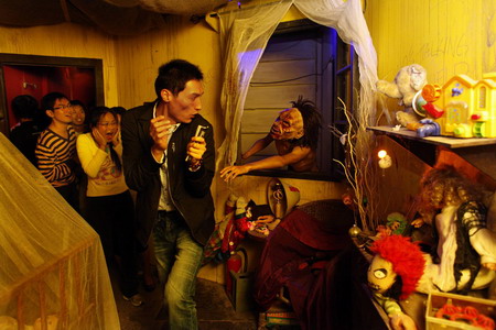 It scares me! First haunted house opens in mainland
