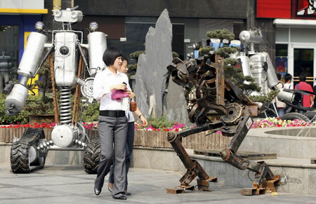 Steel-made artwork on display in Wuxi