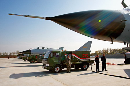 Aerobatic team prepares for airforce anniversary