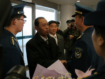 DPRK air force delegation arrives in Beijing