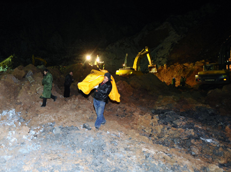 Death toll rises to 23 in landslide