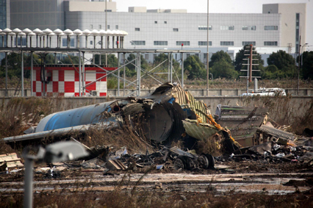 Three dead, four injured in cargo plane crash in Shanghai