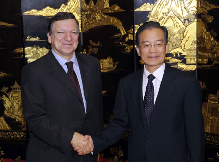 Chinese premier meets EU officials before summit