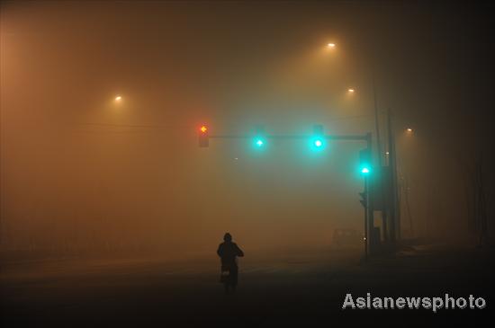 Fog disrupts traffic in Chinese provinces