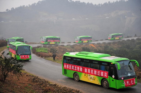 Resettle for south-to-north water project in C.China