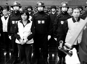 Five gangsters get death sentence