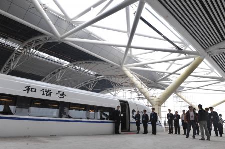 China to launch high-speed railway from central to south China