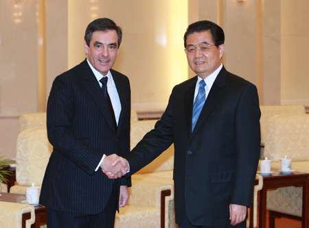 China calls for proper handling of sensitive issues amid French PM's visit