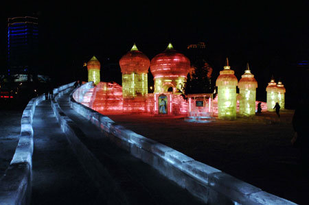 Icy 'Disney World' in China's ice city