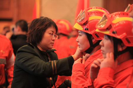 Chinese rescue team depart for Haiti
