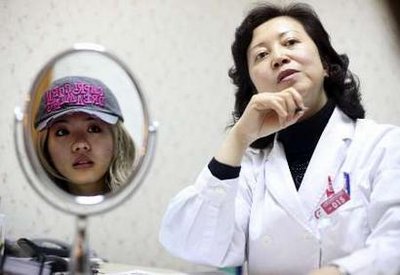 Woman seeks 'Jessica Alba' makeover to win back lover