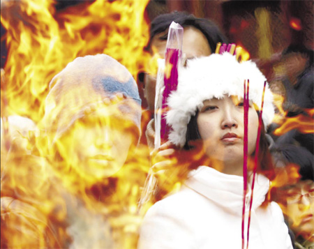 Buddha hears thousands of wishes