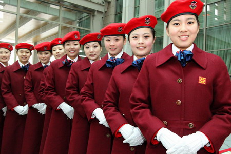 Members of CPPCC arrive in Beijing for session 