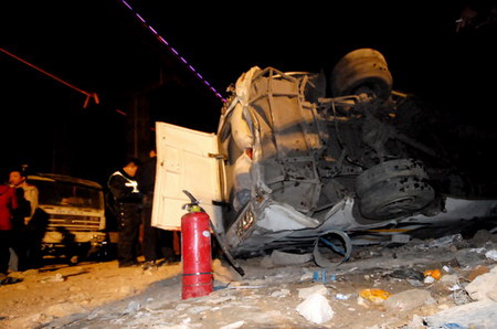 11 dead, 8 injured in car accident in Guiyang