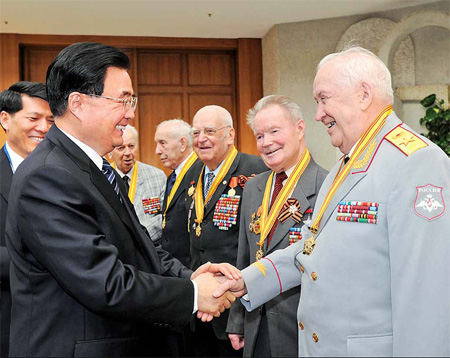 Soviet soldiers' merits in China are remembered: Hu