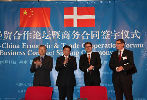 China, Danmark ink business contract