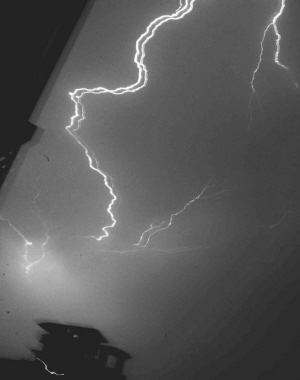 Shenzhen hit by lightning 683 times in 8 hours