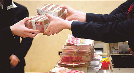Do not politicize renminbi float issue, China tells US