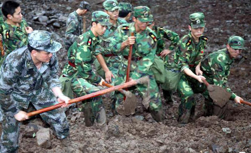 Three dead, 96 still buried two days after SW China landslide