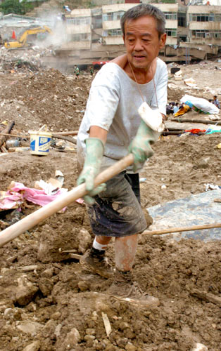 A Chinese rescue volunteer by habit