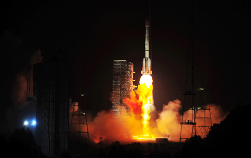 China successfully launches satellite for TV, radio live broadcast