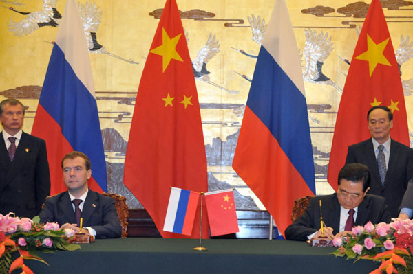 China, Russia ink statement to further ties