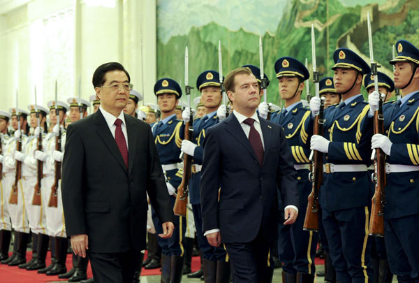 Chinese, Russian presidents hold talks