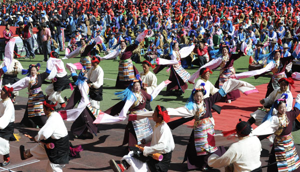 Qamdo in Tibet marks 60th anniversary of liberation
