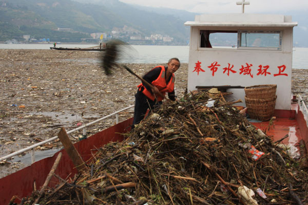 3,800 tons of rubbish retrieved