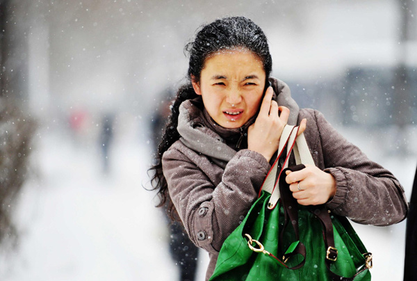 Heavy snow hits NE China