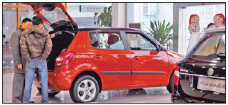 China's auto market to slow in 2011