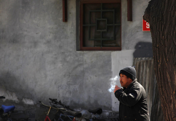 China to ban smoking in enclosed public places