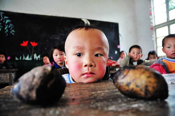 Rural schools get free meals