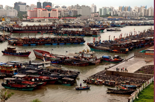 Tropical storm Haima hits S China