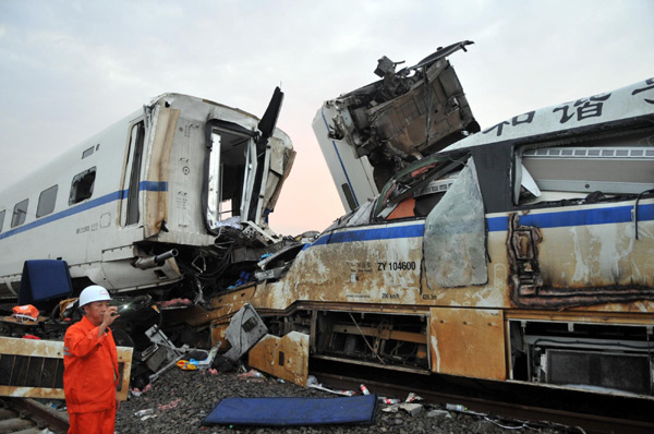 Ministry apologizes for deadly train crash