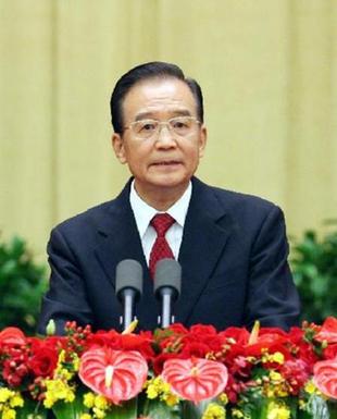 Top priority to improve people's livelihood: Wen