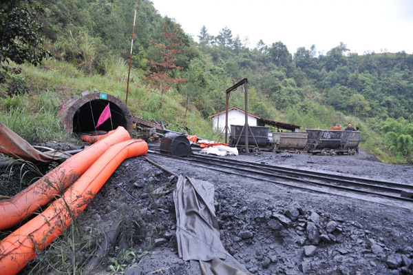 16 killed in SW China's coal mine accident