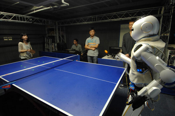 Ping-pong playing robots' debut in East China