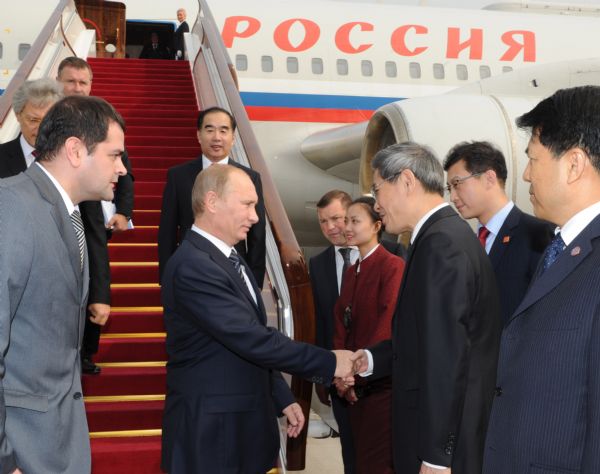 Putin starts official visit to China