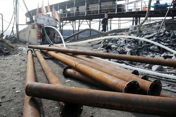 No sign of life in flooded coal mine, NE China