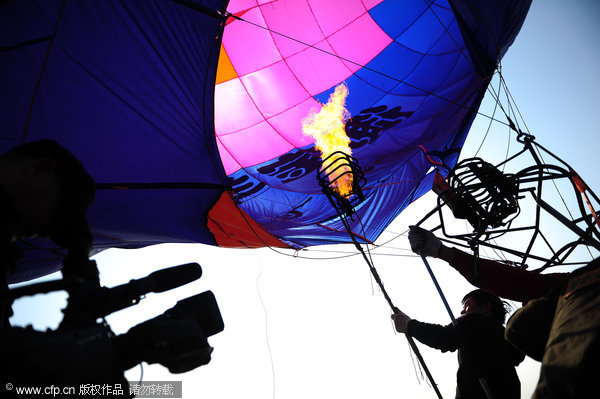 Self-made airship sets new height record