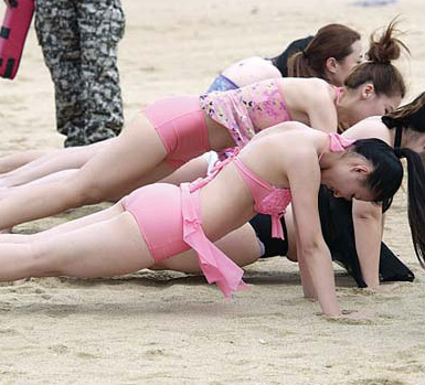 Lady guards train hard in Hainan