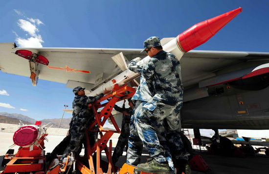 PLA manages to improve aircraft maintenance in Tibet